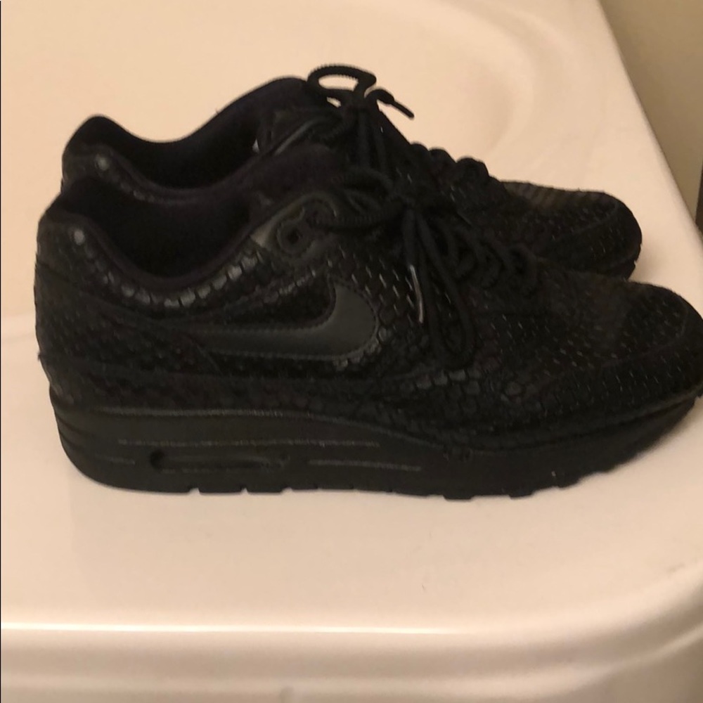 Last chance Women’s Nike air max